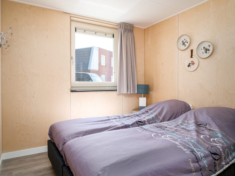 tusken de marren in akkrum eneva mindervalide slaapkamer