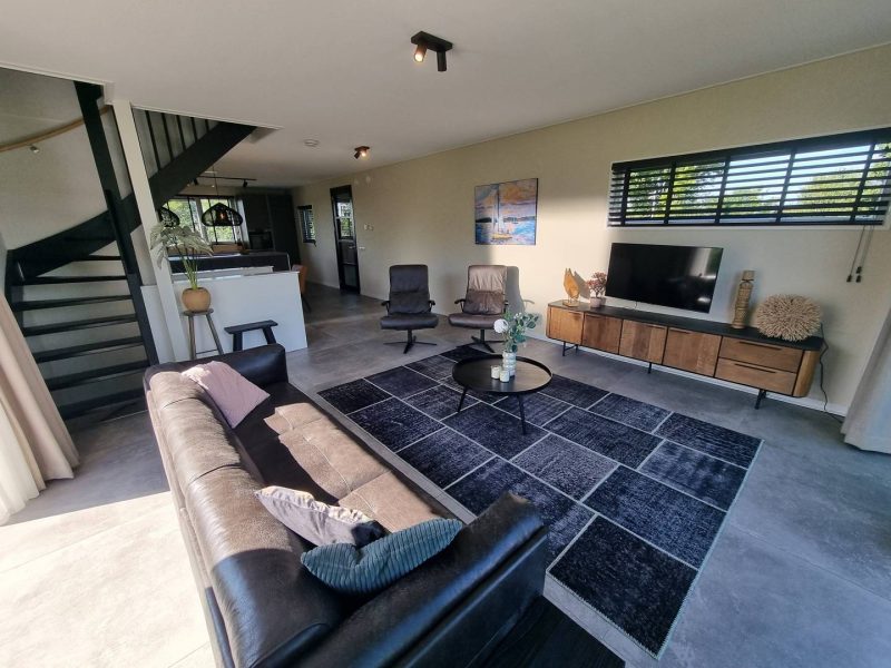 filla njogge a woonkamer