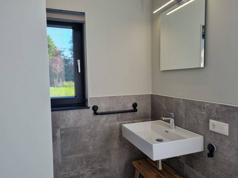 filla trettjin badkamer