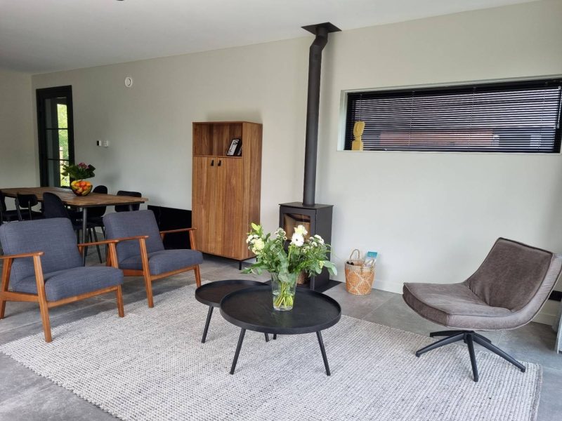 filla tsien woonkamer