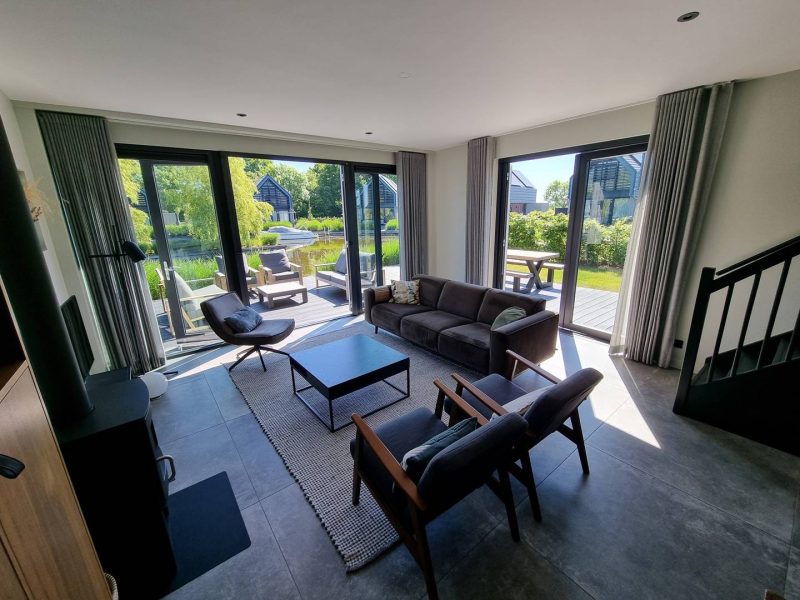 filla tsien woonkamer