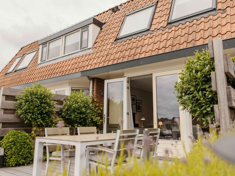 havenwoning geschakeld 6 personen in heeg op pharshoeke achterkant