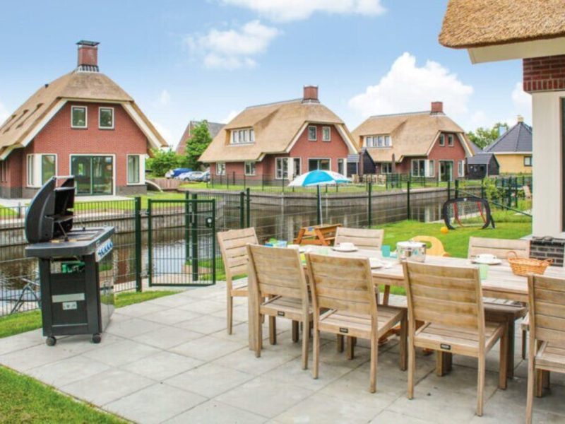 J grutte pier vakantiehuis op vakantiepark idskenuizen