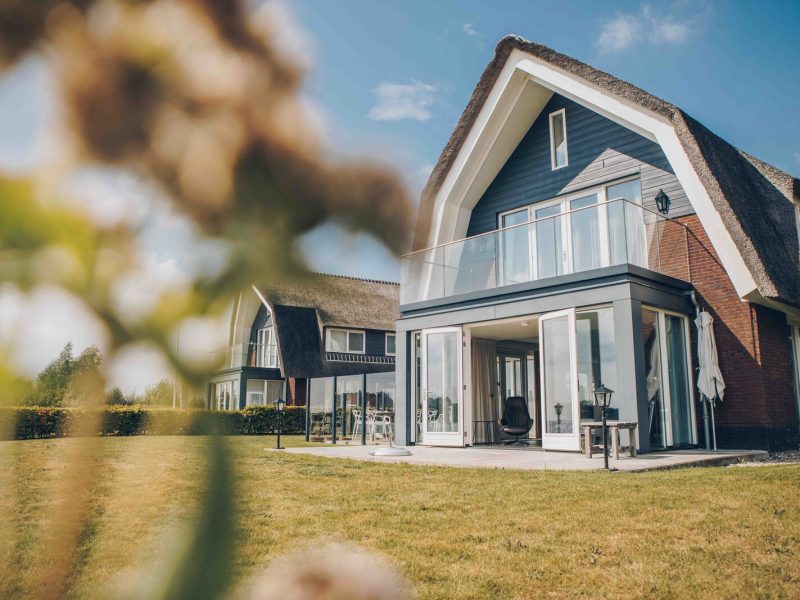 pharshoeke in heeg meervilla deluxe 8 personen achterkant