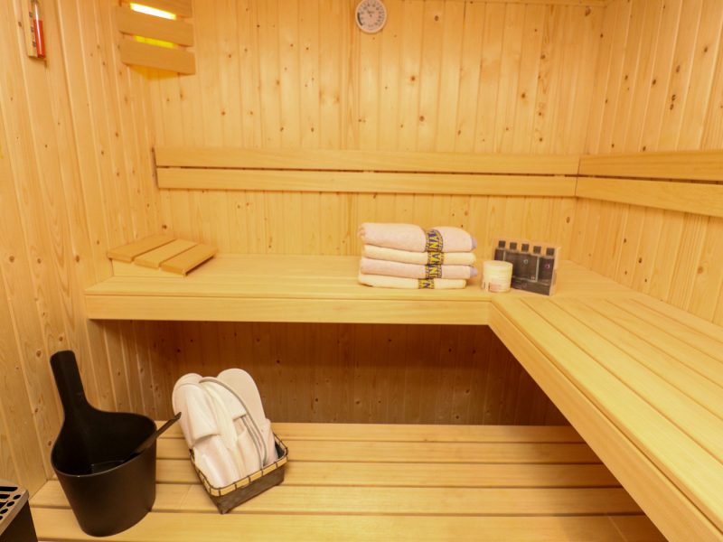 premium xl watervilla in delfstrahuizen op de friese meren villas sauna