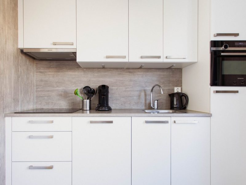 schakel bungalow 6 personen in makkum op makkum beach resort keuken