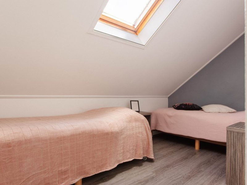 schakel bungalow 6 personen in makkum op makkum beach resort slaapkamer