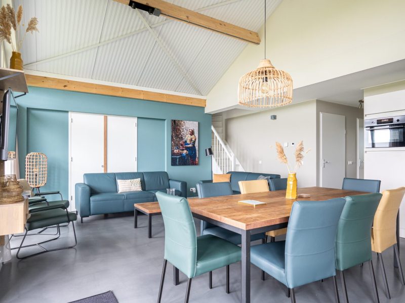 vakantiehuis 8 personen in tusken de marren woonkamer