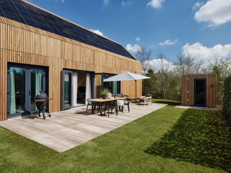 unbrick one met sauna 6 personen in appelscha op vakantiepark brinckerduyn tuin