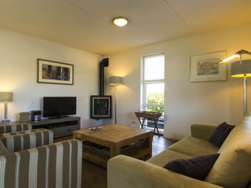 villa de smient op villapark sneekermeer woonkamer