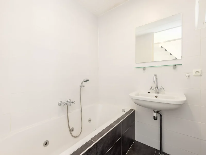 wetterbungalow 5 personen in earnewald op vakantiepark it wiid badkamer